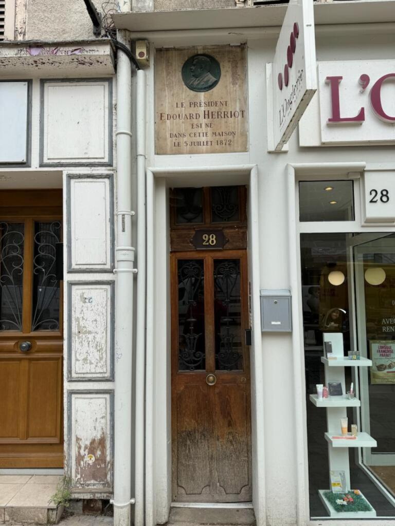 Le Nid Troyen - Centre *